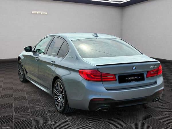 BMW 5-Series M-Sport 387125620