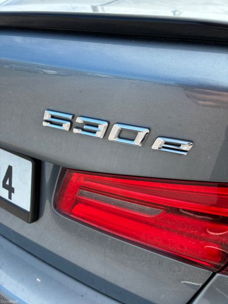 BMW 5-Series M-Sport 387125626