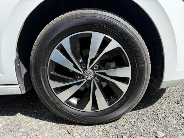 VW Polo Auto 387131110