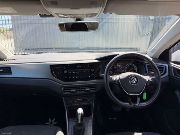 VW Polo Auto 387131120