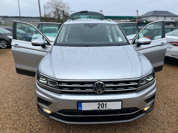 Volkswagen Tiguan SEL 387240946
