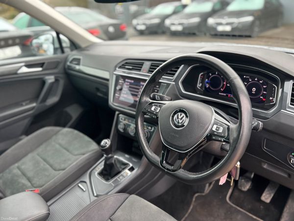 Volkswagen Tiguan SEL 387240934
