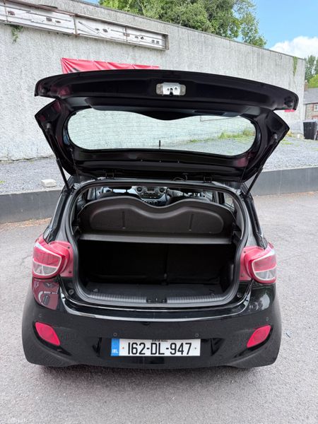 Hyundai i10 1.0 Petrol Low Kms TAX & NCT 387247202