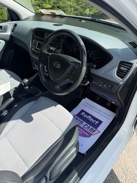 Hyundai i20 2016 DELUXE *** ONLY 52k/MILES*** 387265088