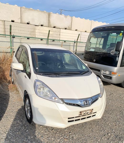 2012 Honda FIT 1.3 Hybrid LOW KILOMETRES 387299852
