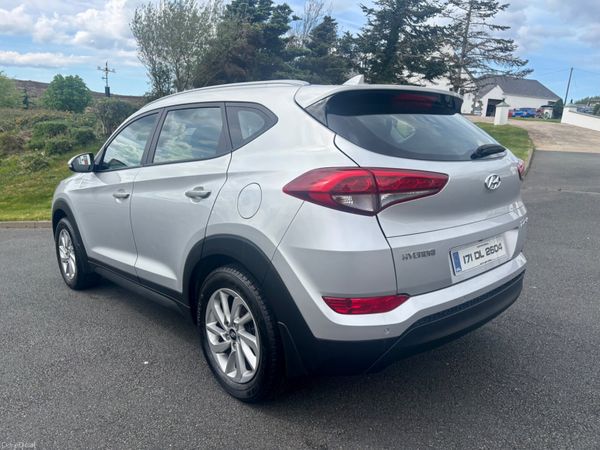 Hyundai Tucson SE Nav 1.7crdi 387340536