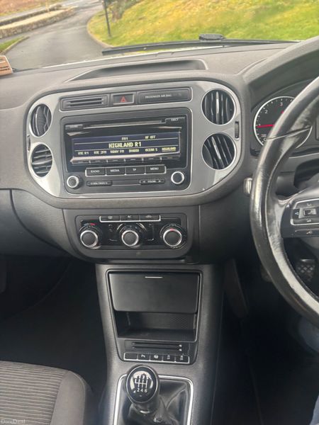 Volkswagen Tiguan 2.0TDI 387342656