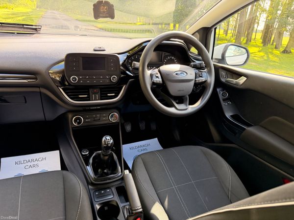 Ford Fiesta 2018 1.1 ZETEC Stunning Car 387344212