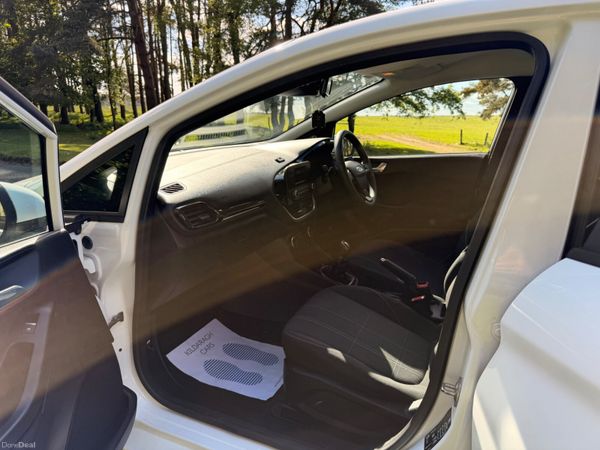 Ford Fiesta 2018 1.1 ZETEC Stunning Car 387344230