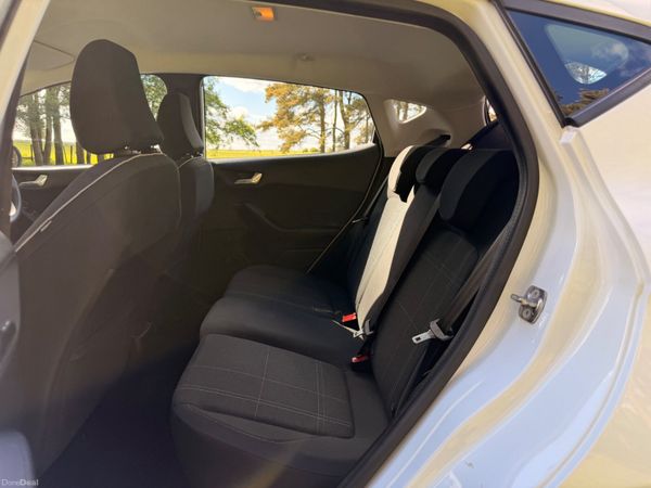 Ford Fiesta 2018 1.1 ZETEC Stunning Car 387344236