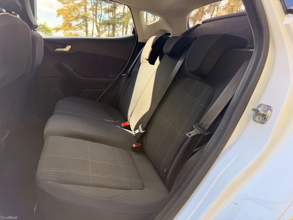 Ford Fiesta 2018 1.1 ZETEC Stunning Car 387344238
