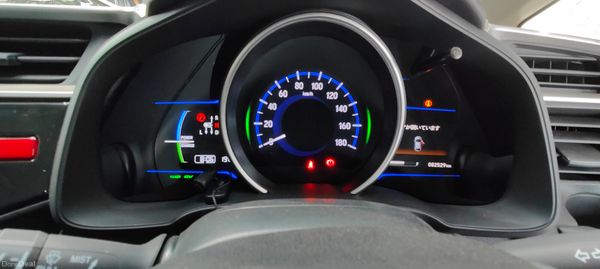 2015 Honda Fit 1.5 Petrol Hybrid- Lowest Milage 387366962