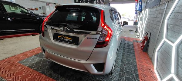 2015 Honda Fit 1.5 Petrol Hybrid- Lowest Milage 387366970