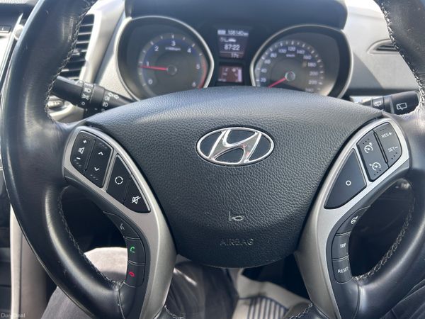 2015 HYUNDAI I30 1.6d DELUXE LOW KMS 387367666