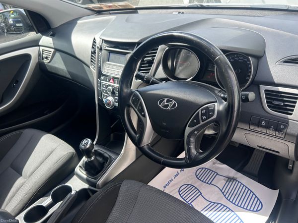 2015 HYUNDAI I30 1.6d DELUXE LOW KMS 387367668
