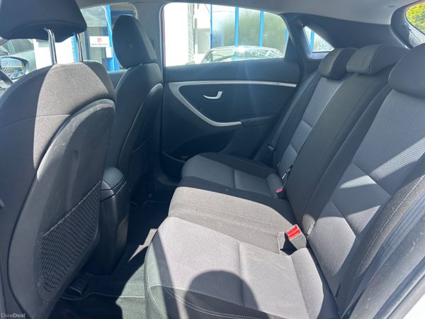 2015 HYUNDAI I30 1.6d DELUXE LOW KMS 387367670