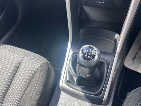 2015 HYUNDAI I30 1.6d DELUXE LOW KMS 387367682