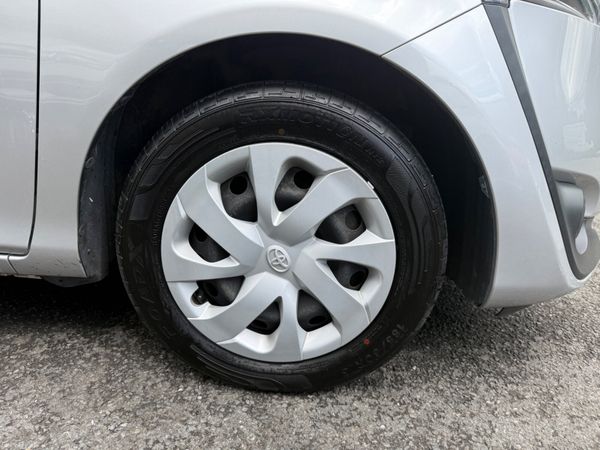 2018 Toyota Sienta 1.5 Hybrid Automatic 387369344