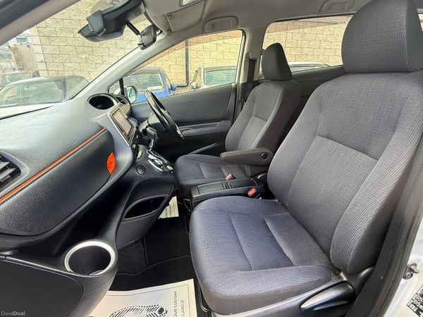 2018 Toyota Sienta 1.5 Hybrid Automatic 387369336