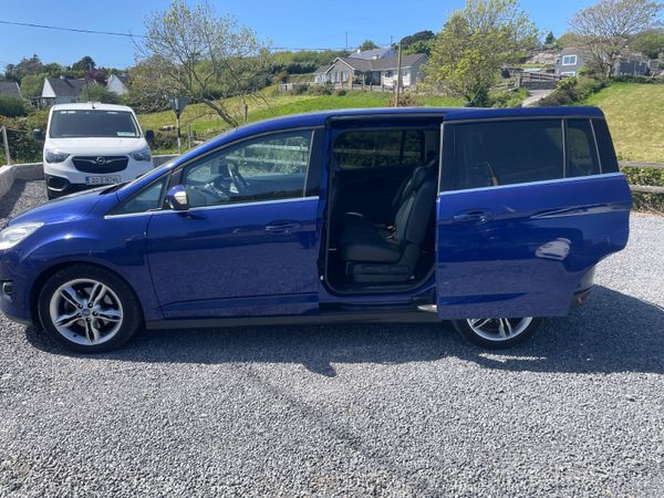 Ford Grand C-Max 2015 7 seater 387375422