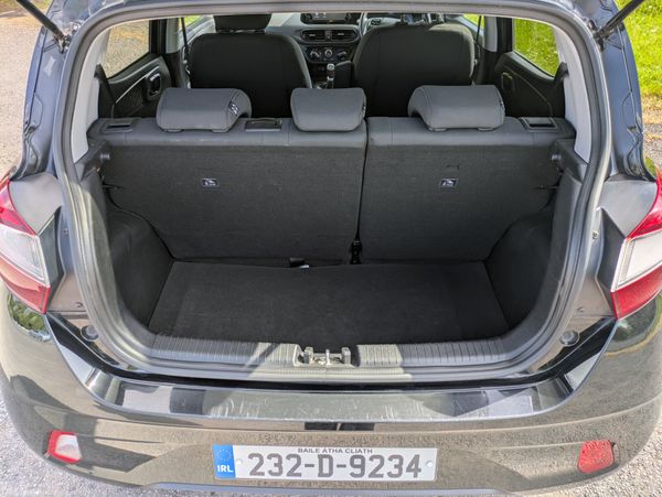 Hyundai i10 Deluxe Plus 2023 387377378