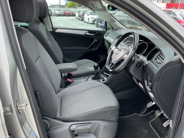 2017 VW TIGUAN 2.0 TDI PANORAMIC ROOF SPOTLESS 387303008