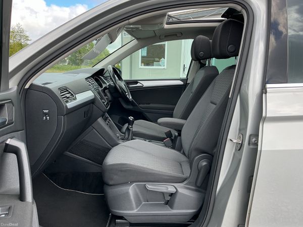 2017 VW TIGUAN 2.0 TDI PANORAMIC ROOF SPOTLESS 387303012