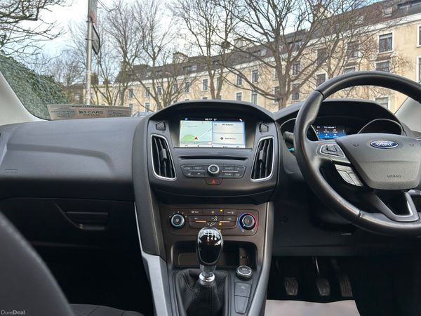 2018 FORD FOCUS ZETEC SERVICE HISTORY 387308418