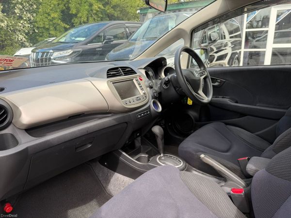 11 HONDA FIT HYBRID 1.3 387442258