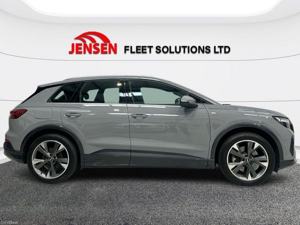 Audi Q4 e-tron 40 Sport SUV w/ Extras Larger Range 387444494