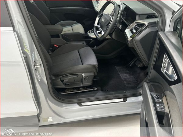 Audi Q4 e-tron 40 Sport SUV w/ Extras Larger Range 387444498
