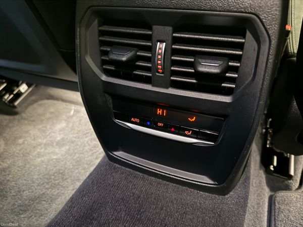 221 BMW 330E M-Sport Touring 387446520