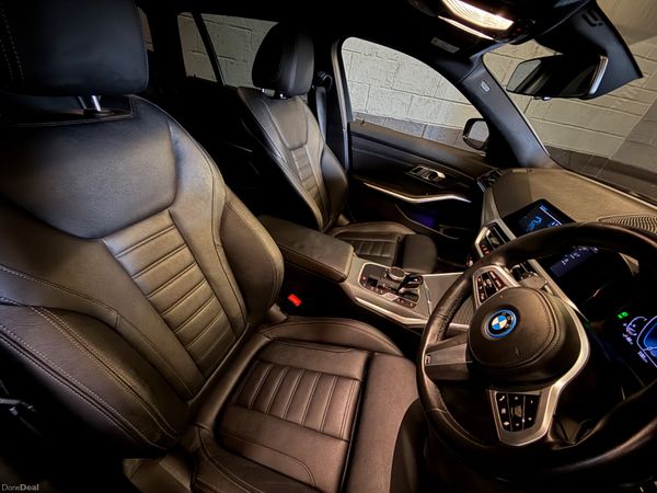221 BMW 330E M-Sport Touring 387446524