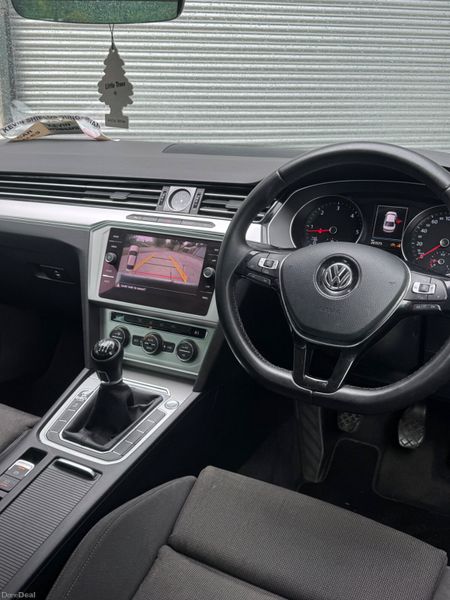 Volkswagen Passat 2017 387449188
