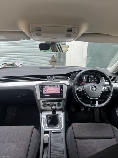 Volkswagen Passat 2017 387449190