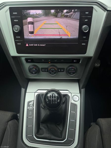 Volkswagen Passat 2017 387449194