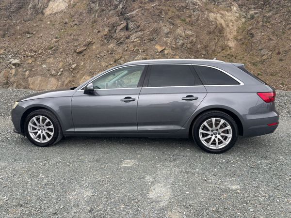 2017 AUDI A4 AVANT AUTO CREAM LEATHER 387453020