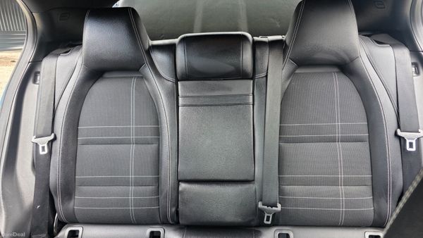 Mercedes-Benz GLA 2015 1.6 Petrol Auto 387458360