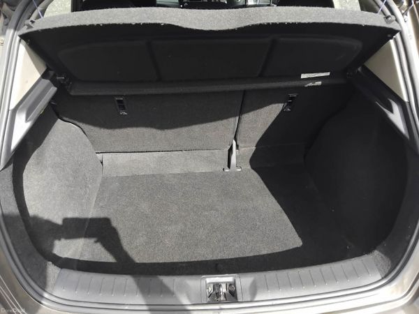 Nissan Pulsar 2016 387463628