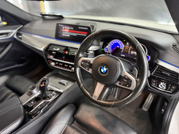 ◼️2018 BMW 520d M-SPORT ◼️ 387408672