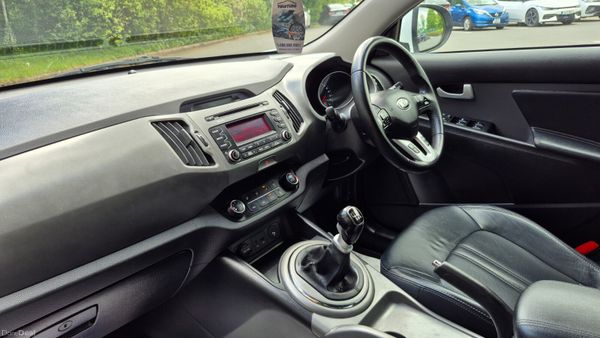 2015 Kia Sportage  1.7 CRDI LEATHER 387572204
