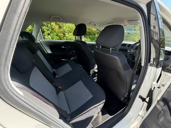 Volkswagen Polo 2014 Low KM 387578344