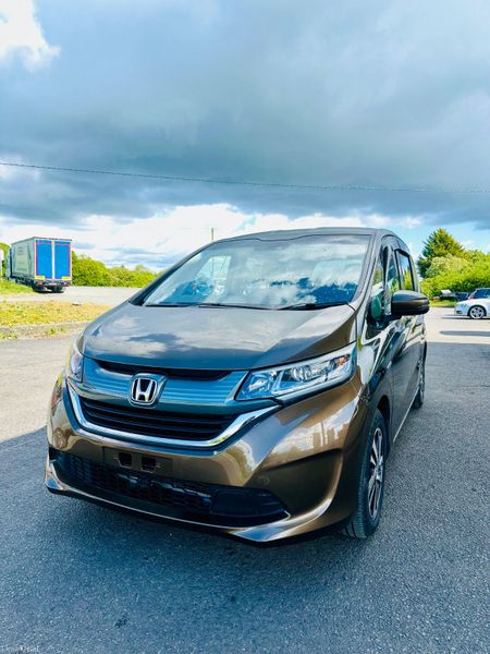 HONDA FREED 2017 1.5L Petrol Hybrid Automatic 387579790