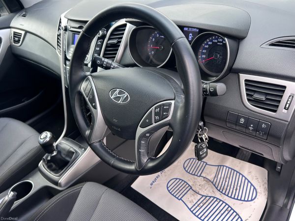 2016 HYUNDAI I30 1.4 PETROL DELUXE 387579712