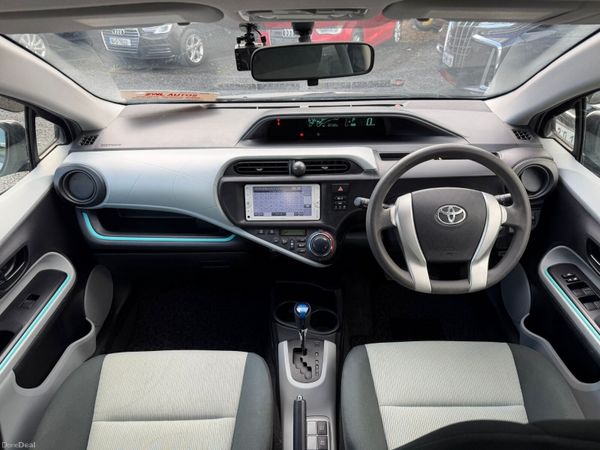 13 TOYOTA AQUA 1.5 HYBRID 387581128