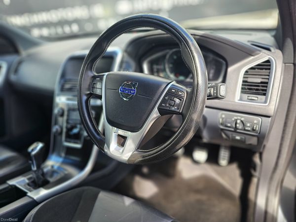 VOLVO XC60 R-DESIGN // EXCELLENT SERVICE HISTORY 387587908
