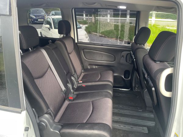 Nissan Serena 2013 hybrid 8 seater 387591400