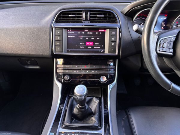 2016 Jaguar XE 2016*Only43500KM*Leather interior* 387595348