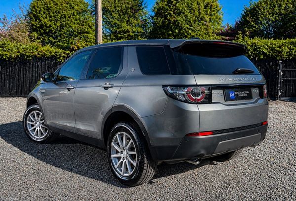 152  Land Rover Discovery Sport 2.0 TD4 Auto 387501586