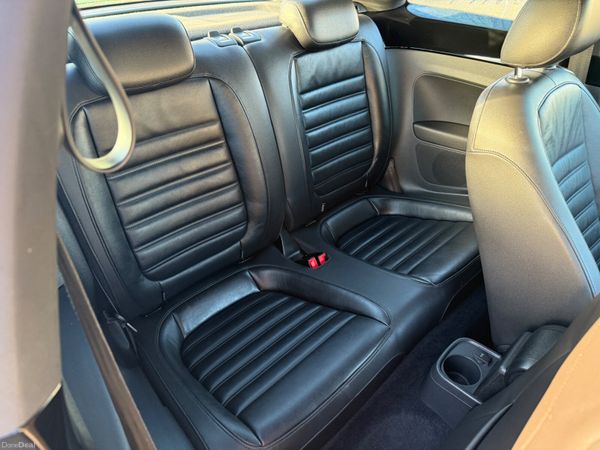 VOLKSWAGEN BEETLE 2013 AUTOMATIC 387524628